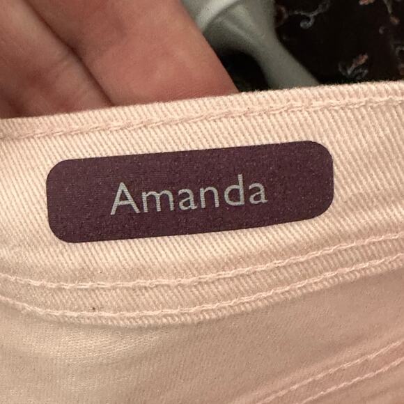 Gloria Vanderbilt Amanda High Rise Tapered Jean Wispy Pink - Picture 7 of 8